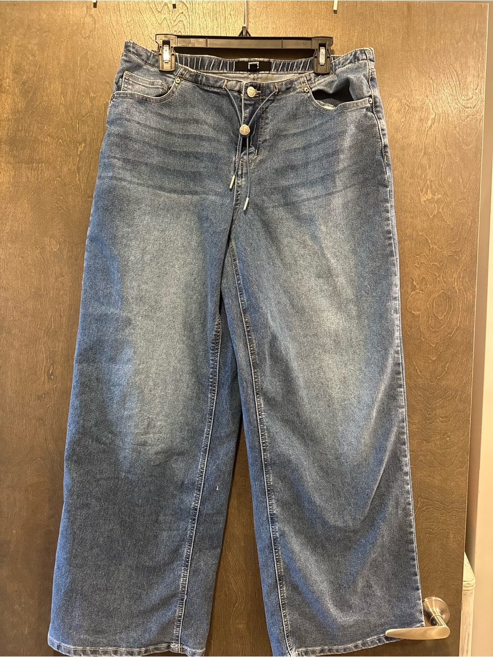Madden NYC Wide-Leg Slouchy Blue Women’s Jeans with Bungee cord closure in front